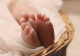 В Караганде родились здоровые близнецы у ВИЧ-позитивной мамы
